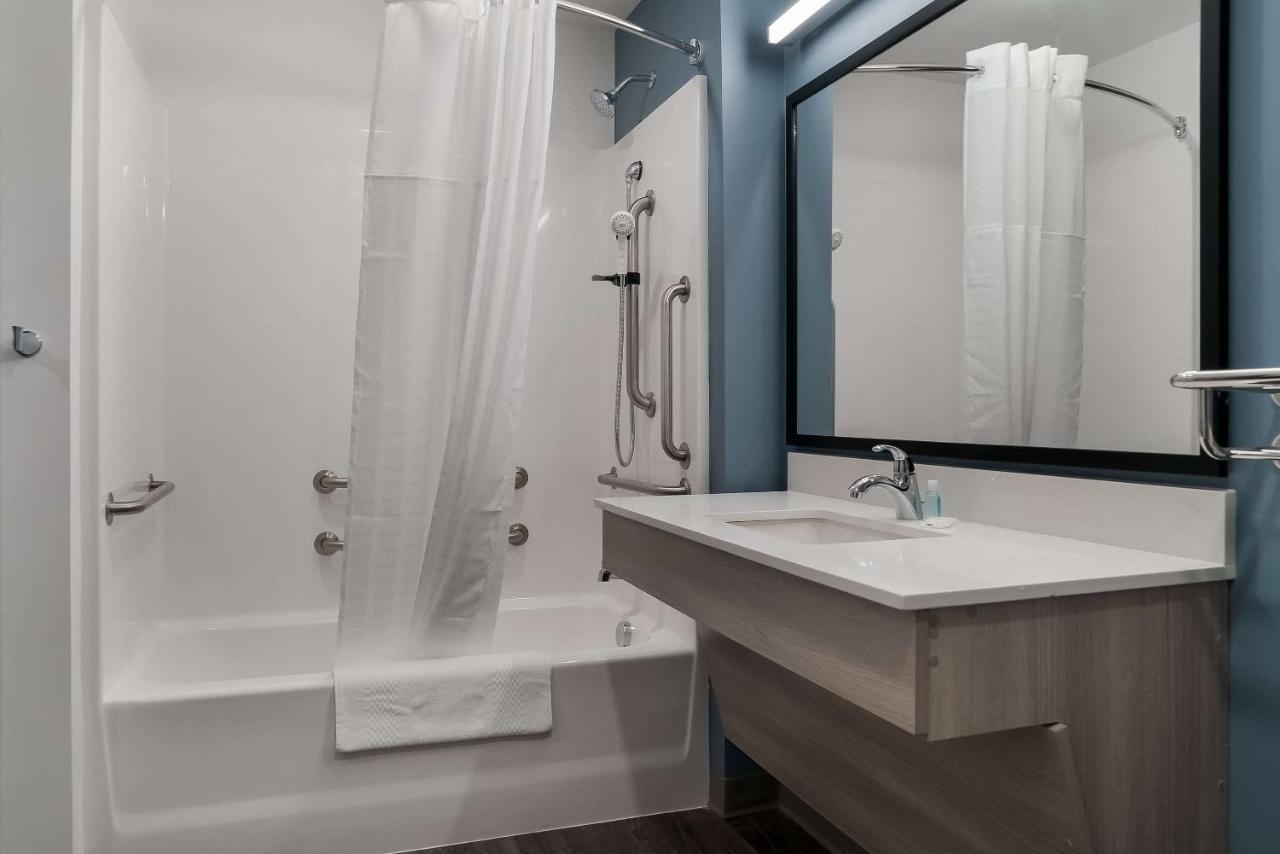 Woodspring Suites Detroit Sterling Heights Kültér fotó