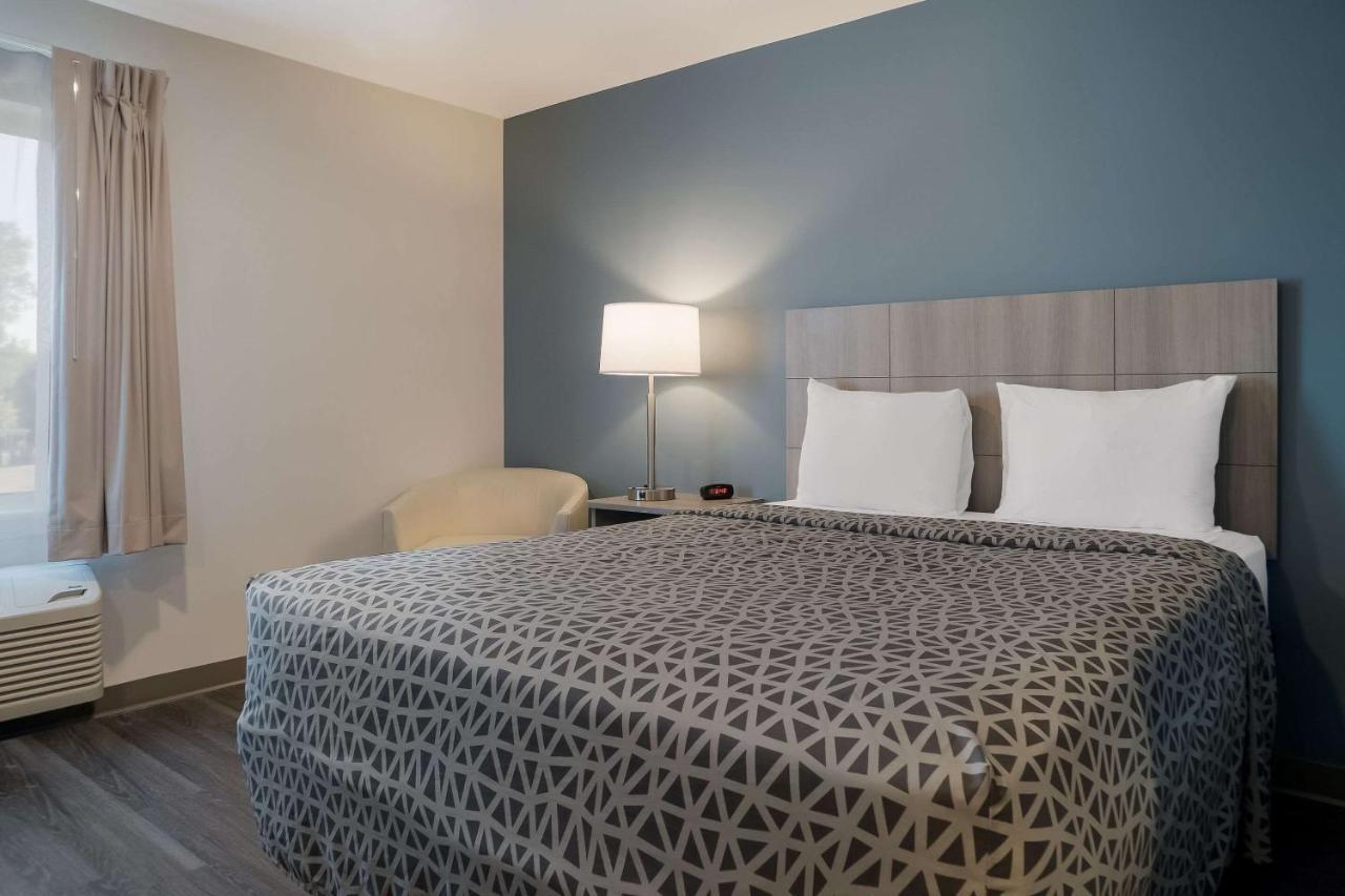 Woodspring Suites Detroit Sterling Heights Kültér fotó