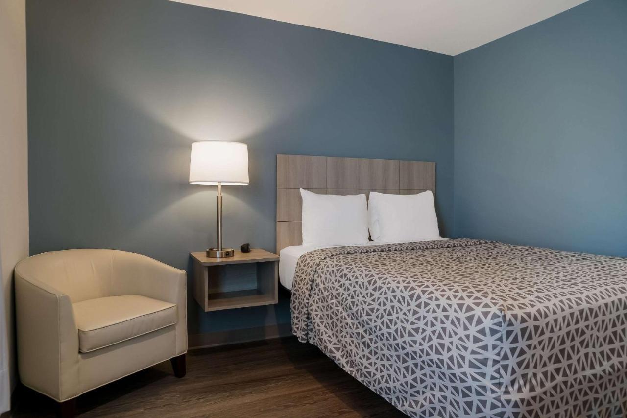 Woodspring Suites Detroit Sterling Heights Kültér fotó